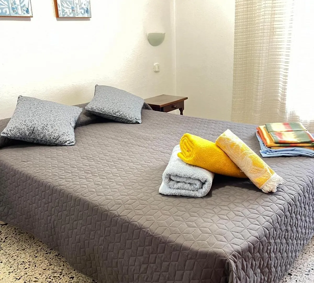 Amalia 1 Apartment L'Escala Spain